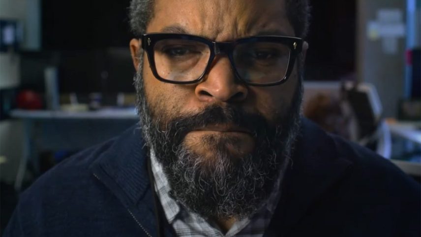 Ice Cube interpreta um analista cibernético do governo no primeiro trailer do remake de 'Guerra dos Mundos', que será lançado na quarta-feira (30 de julho). (Foto: Reprodução)