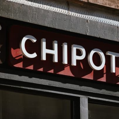 Ações que mais se destacam após o fechamento: ServiceNow, IBM e Chipotle