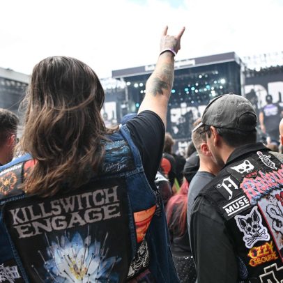 Críticos destacam show emocionante de despedida de Ozzy Osbourne nos palcos