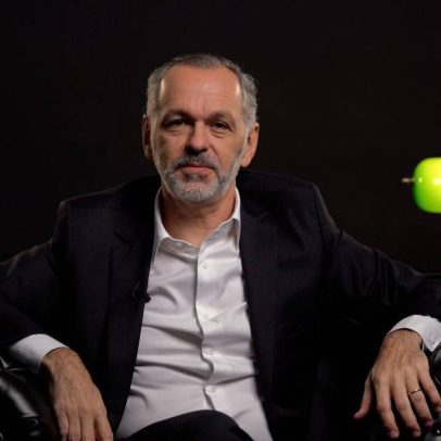 Economista desmistifica investimento como privilégio dos ricos em curso acessível