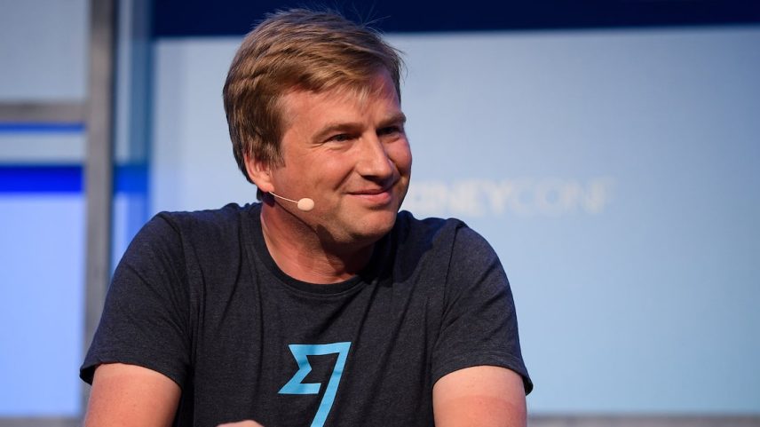 A mudança reflete a aposta de que os mercados norte-americanos oferecem volumes de negociação maiores e têm proporcionado retornos superiores aos de Londres (Foto: Eóin Noonan/Sportsfile via Getty Images)