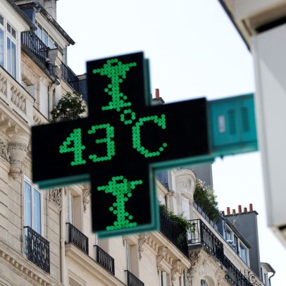 Criança de 2 anos falece na Espanha após ser deixada em carro durante calor intenso