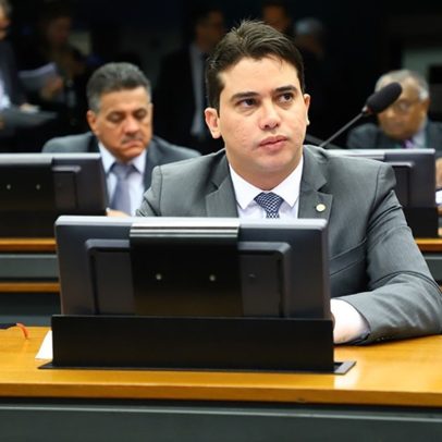 Aliado propõe emenda e solicita retorno de 15% em negociação com ex-prefeita