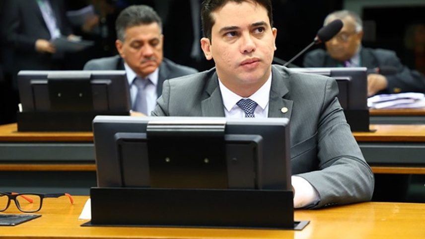 Deputado federal Júnior Mano (PSB-CE) (Foto: Divulgação/Câmara dos Deputados)