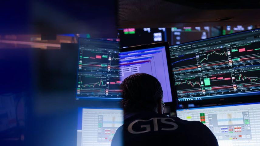 Mercados emergentes da América Latina vivem avanço generalizado, mas algumas empresas ficaram para trás por fraquezas operacionais, estruturas financeiras pressionadas, mudanças estratégicas e desconfiança sobre setores específicos (Foto: Michael Nagle/Bloomberg)