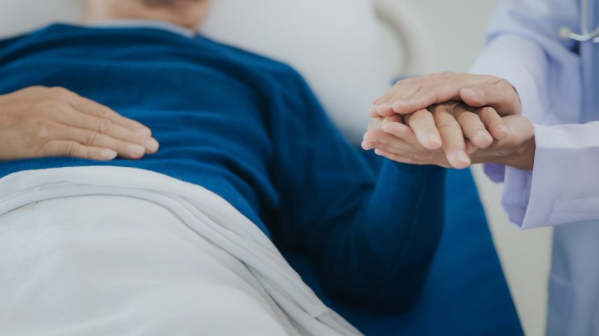 VSR pode ser fatal em pacientes idosos, principalmente os que têm doenças crônicas, dizem especialistas (Foto: Witoon/Adobe Stock)