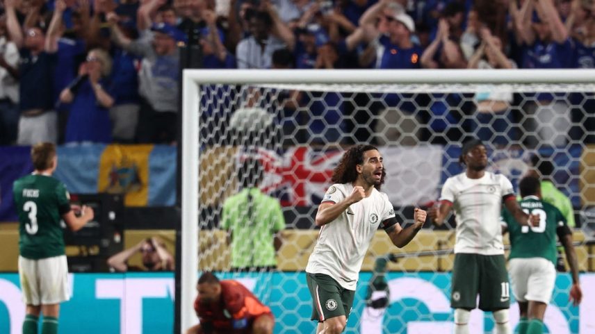 Marc Cucurella celebrou muito a vitória sobre o Palmeiras que colocou o Chelsea na semifinal do Mundial de Clubes. (Foto: Franck Fife/AFP)