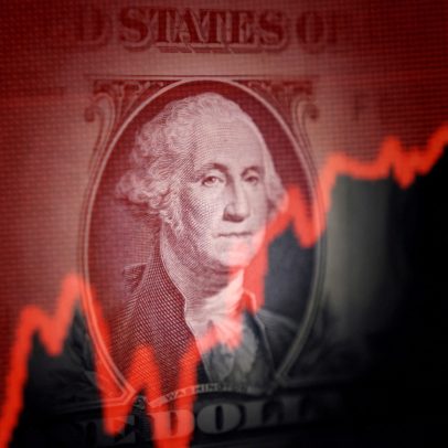 Dólar atinge R$ 5,50 e Bolsa cai mais de 1% após aumento de tarifas e ata do Fed