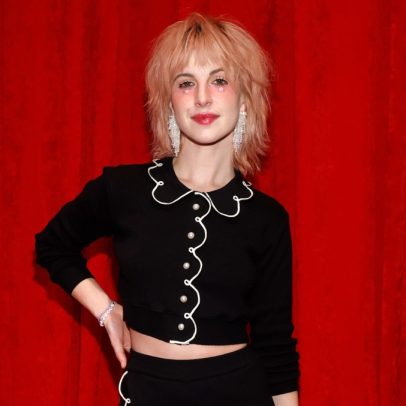 Paramore lança 17 novas músicas de surpresa em seu site oficial