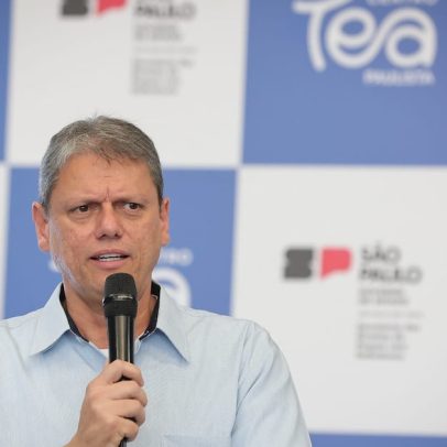 Tarcísio critica tarifas e defende patriotismo em evento no interior de São Paulo