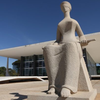 Câmara aprova 160 novos cargos no STF e avança em benefício fiscal controverso
