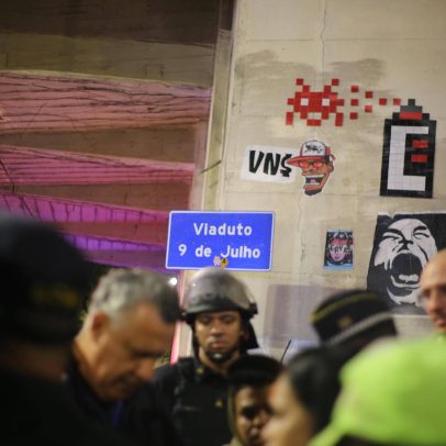 Vereadores do PSOL acampam sob viaduto para apoiar desalojados em protesto