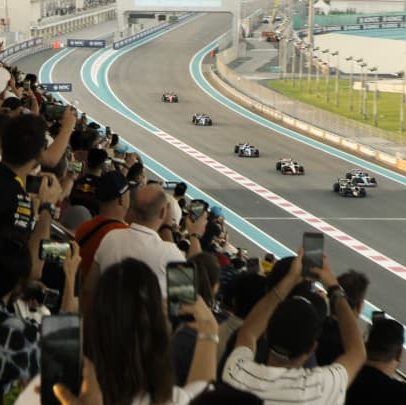 'F1' se torna o filme de maior bilheteira da Apple nos cinemas