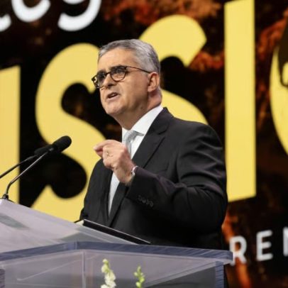 Brasileiro é eleito presidente mundial da Igreja Adventista pela primeira vez
