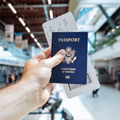 Cartão de crédito permite viajar gratuitamente todos os anos com vantagens exclusivas