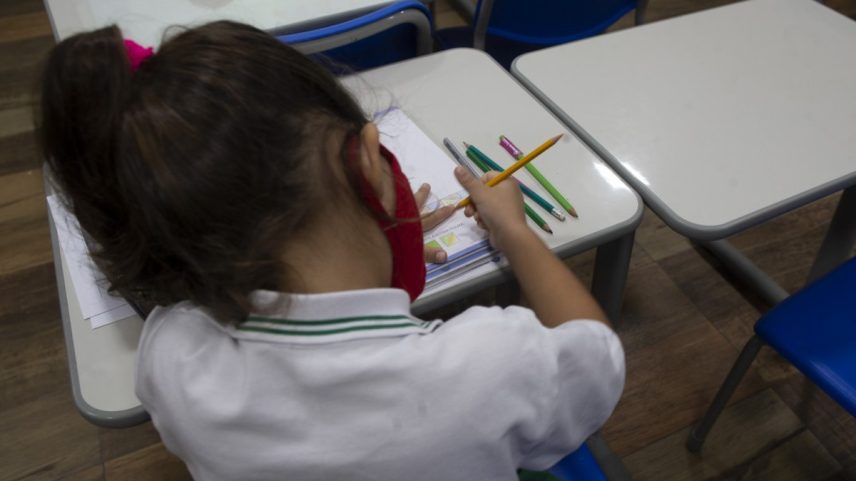 Progressão continuada mantém alunos na escola, dizem educadores (Foto: Márcia Foletto/Agência O Globo)