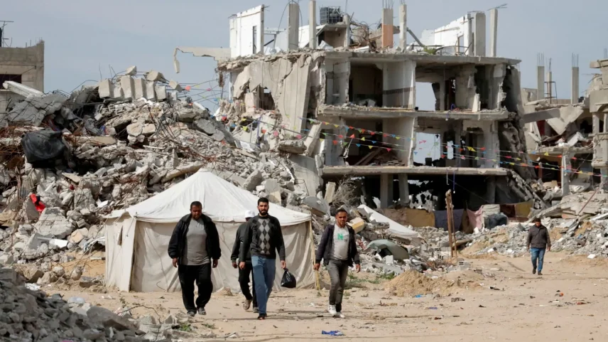 Rafah, no sul de Gaza, sofreu grandes destruições de edifícios e infraestrutura (Foto: Reuters)