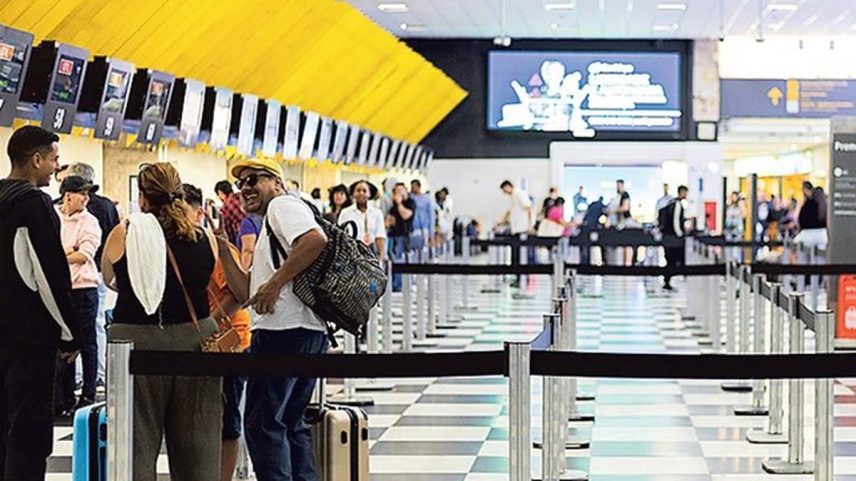 Aeroporto de Congonhas: a capital paulista foi o destino mais procurado no Voa Brasil, com 12 mil reservas — Foto: Maria Isabel Oliveira/Agência O Globo