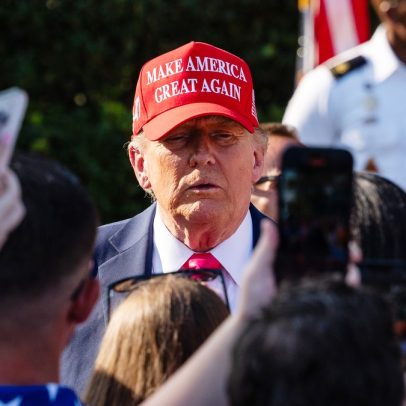 'Tarifaço' de Trump impulsiona GloboNews à liderança na TV por assinatura