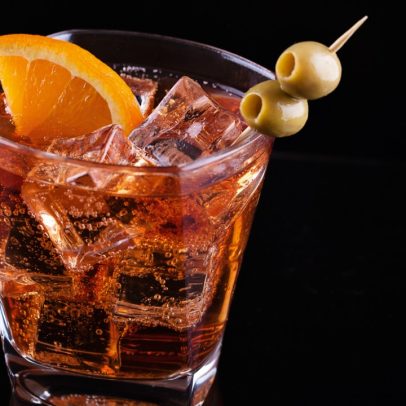 Vermute se destaca como ingrediente essencial na coquetelaria moderna