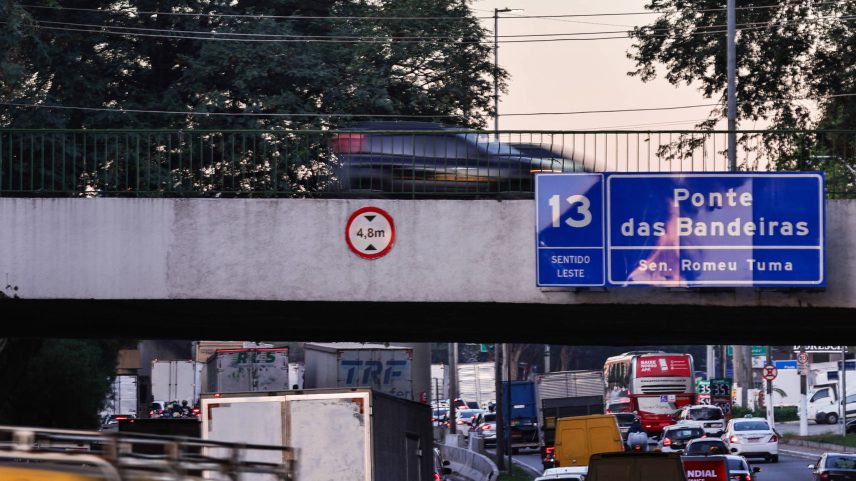 Movimentação na marginal Tietê na altura da ponte das Bandeiras (Foto: Rafaela Araújo - 30.jun.25/Folhapress)