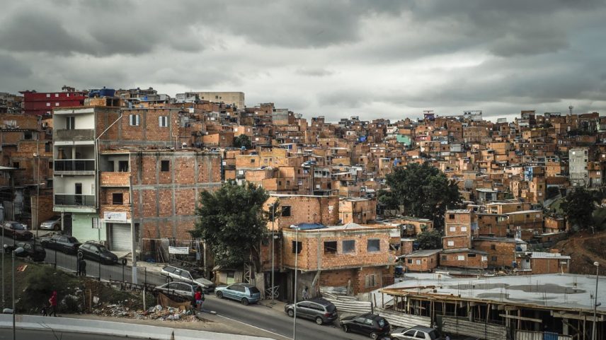 A comunidade de Paraisópolis sofre de forma desproporcional os efeitos mais severos da crise climática, como enchentes, ilhas de calor e poluição (Foto: Alexandre Battibugli/Arquivo Abril)