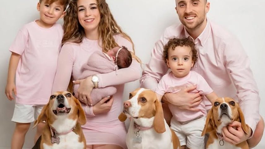 Digo Jota, Rute Cardos, os filhos e cachorro: casal havia feito uma festa de casamento há 11 dias (Foto: Reprodução)