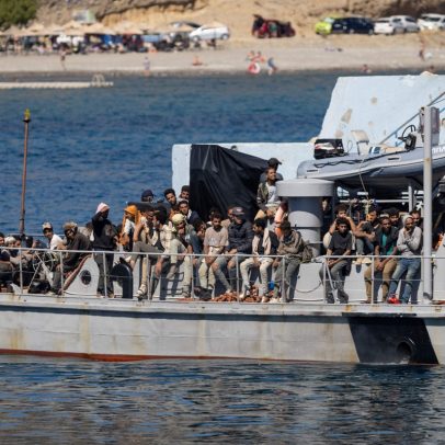 Grécia resgata centenas de migrantes em operação durante o fim de semana