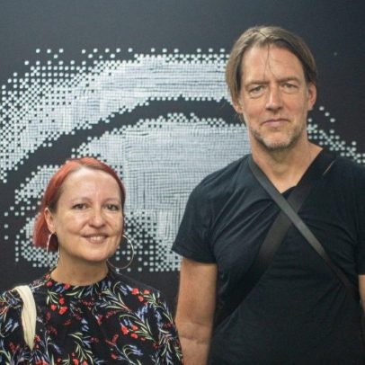 Guitarrista da banda Radiohead grava novas faixas em estúdio de São Paulo