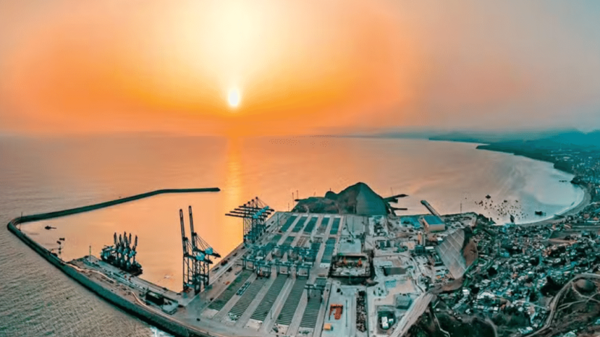 O porto de Chancay é bancado por uma estatal chinesa e uma mineradora peruana (Foto: Cosco/Divulgação)
