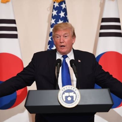 Trump anuncia acordo comercial com Coreia do Sul e reduz tarifas para 15%