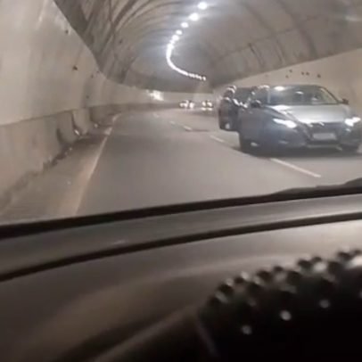 Tiroteio no Morro dos Macacos provoca pânico e motoristas desviam na contramão