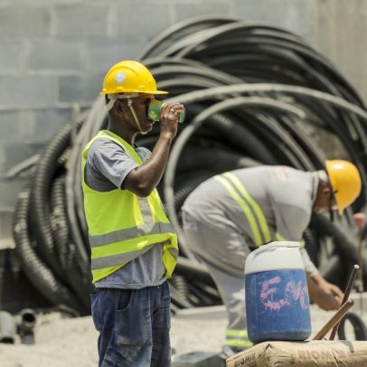 Redução da jornada de trabalho gera polêmica entre especialistas e trabalhadores