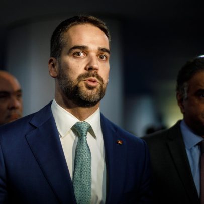 Eduardo Leite critica tarifas de Trump e lamenta interferência nos assuntos do Brasil