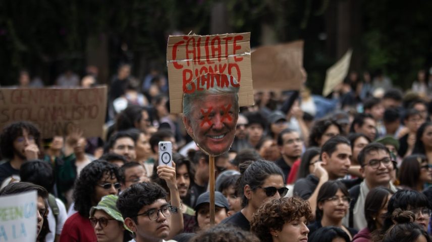 Marcha contra a gentrificação de colonias no centro da Cidade do México, em 4 de julho de 2025. (Foto: Emiliano Molina)