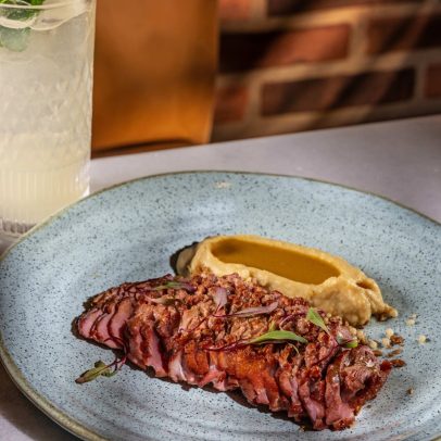 Novos bares e restaurantes no Rio oferecem experiências gastronômicas diversificadas