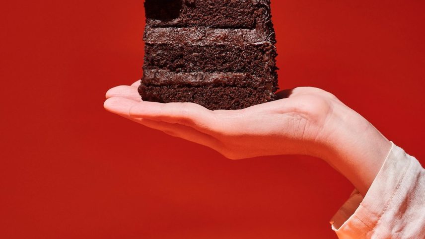 Bolo de brigadeiro da Absurda Confeitaria, do chef Quique Rossanelli (Foto: Divulgação)