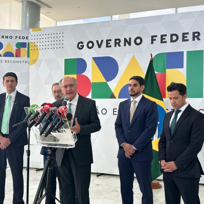 Alckmin alerta sobre riscos à economia e critica mudanças na democracia brasileira