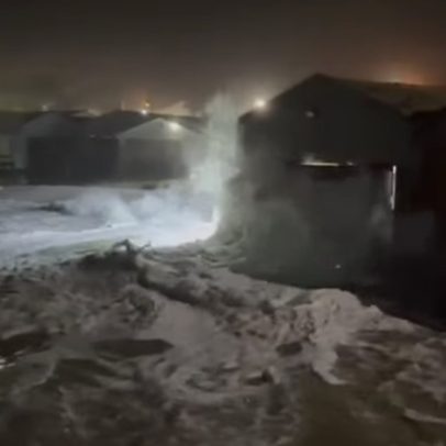 Ciclone extratropical provoca ressaca intensa no litoral brasileiro; assista aos vídeos