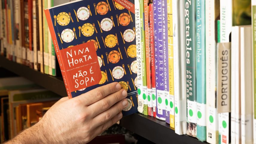 Não é Sopa, primeiro livro de Nina Horta, uma das maiores cronistas de gastronomia do País (Foto: LEO MARTINS)
