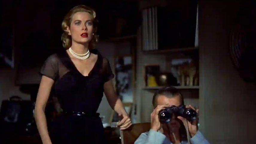 Grace Kelly e James Stewart em cena de 'Janela Indiscreta', filme de Hitchcock (Foto: Reprodução)