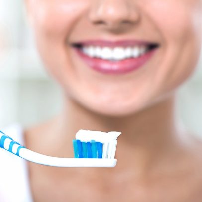 Especialistas apontam hábitos que melhoram ou prejudicam a saúde dos dentes