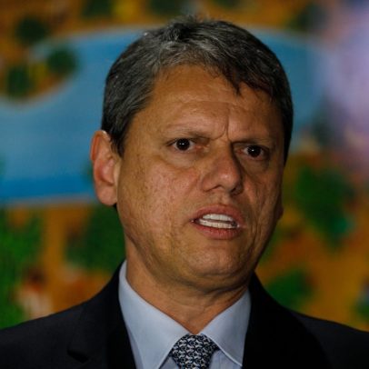 Centrão intensifica apoio a Tarcísio como candidato à presidência apesar de erros
