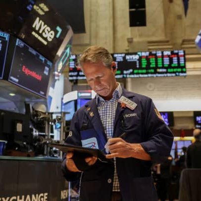 Futuros de ações permanecem estáveis após novo recorde de fechamento do S&P 500