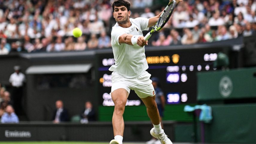 Nauhany Silva em ação na primeira rodada de Wimbledon juvenil (Foto: Divulgação/Rede Tênis Brasil)