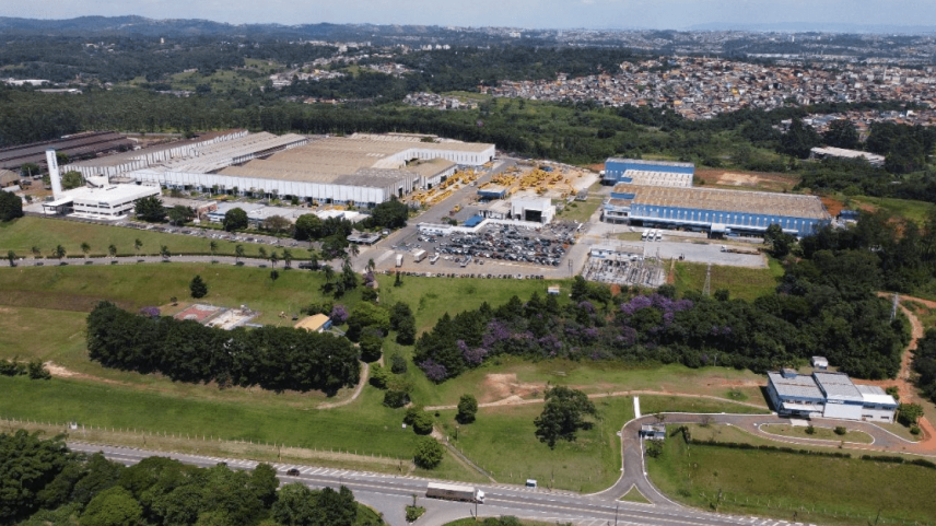 Fábrica da Komatsu em Suzano (SP) (Foto: Divulgação)