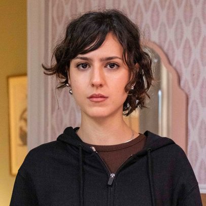 Filha de Filipa surpreende ao retornar ao Brasil e causa alvoroço em Vanderson