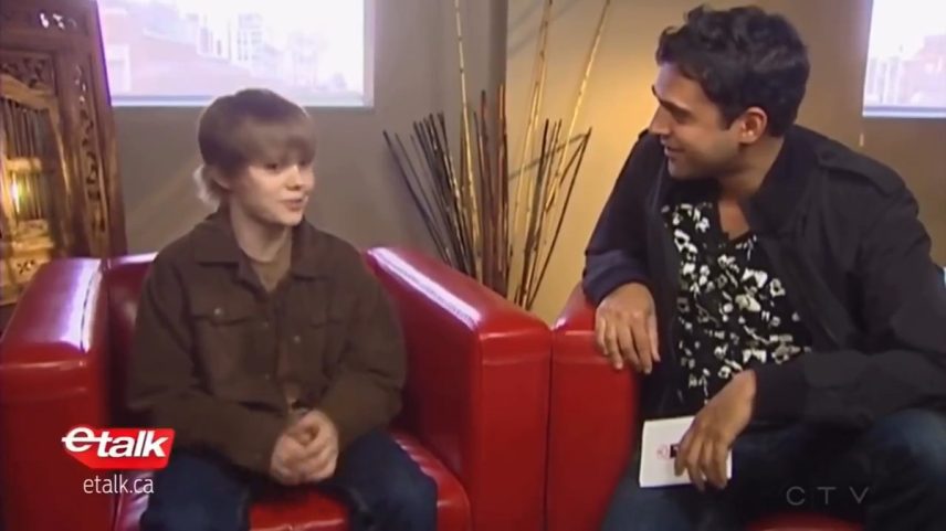 Cantor Justin Bieber, em entrevista aos 14 anos, durante o início da carreira (Foto: Reprodução)
