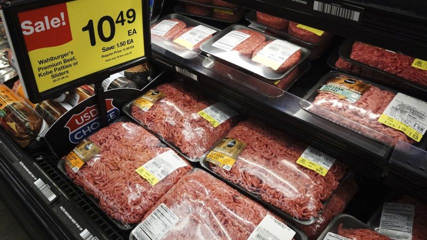 Preço da carne bovina em um supermercado em Mount Prospect (Illinois). (Foto: AP/Nam Y. Huh)