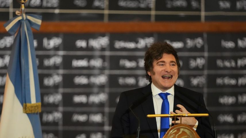A nova classificação da Argentina pela Moody's reflete as reformas de Milei (Foto: Natacha Pisarenko/AP)